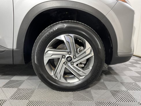 Used 2023 Hyundai Santa Fe SEL image 2