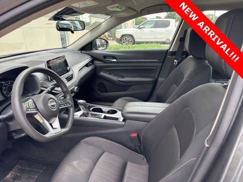 Used 2024 Nissan Altima 2.5 SV image 7