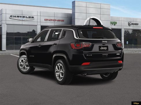 New 2025 Jeep Compass Latitude image 25