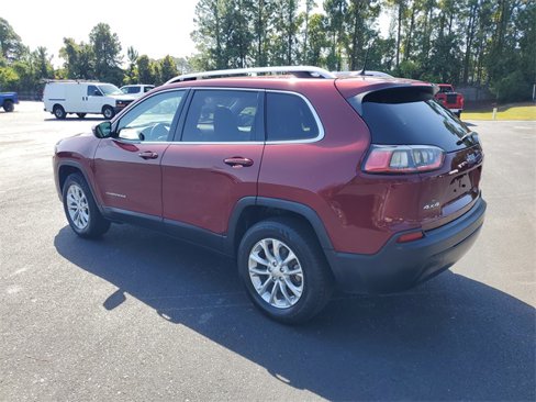 Used 2019 Jeep Cherokee Latitude w/ Cold Weather Group image 4