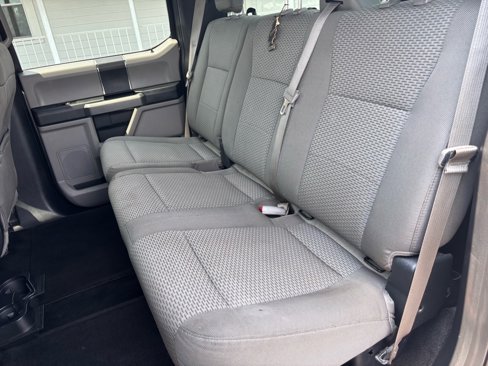 Used 2015 Ford F150 XLT image 18