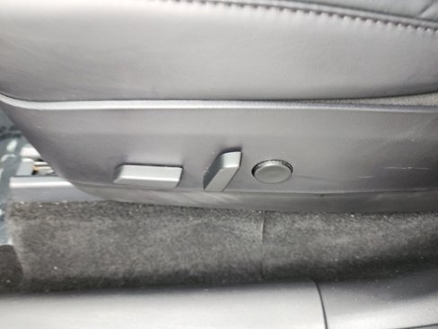 Used 2020 Tesla Model Y Long Range image 26