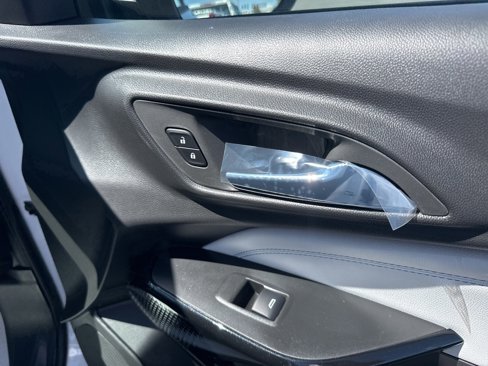 New 2025 Chevrolet Trax LT w/ LT Convenience Package image 38