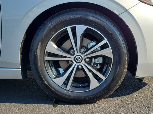 Used 2022 Nissan Sentra SV image 5