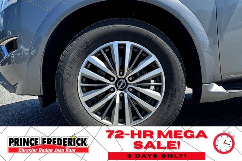 Used 2021 Nissan Armada SL w/ Captain's Chairs Package image 8