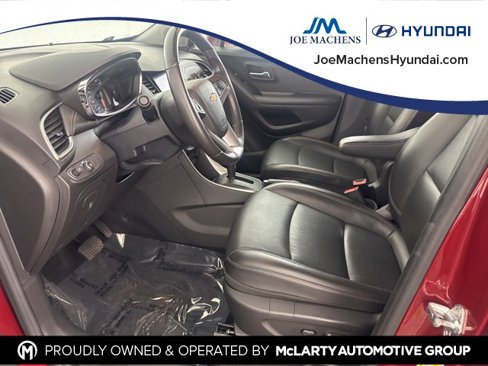 Used 2021 Chevrolet Trax LT w/ Premium Seat Package image 25