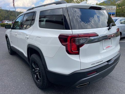 Used 2023 GMC Acadia AT4 w/ Technology Package image 18
