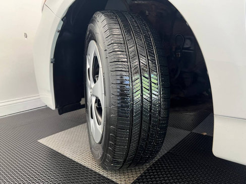 Used 2012 Toyota Prius Two image 28