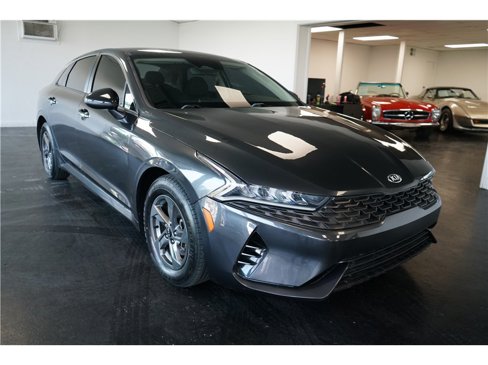 Used 2021 Kia K5 LXS image 9