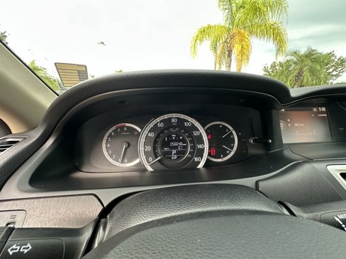 Used 2014 Honda Accord EX-L image 18