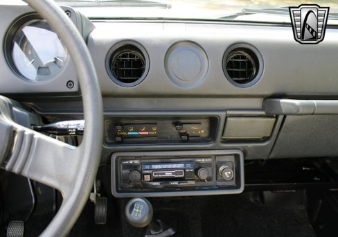 Used 1987 Suzuki Samurai 4WD Soft Top image 22
