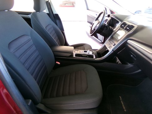 Used 2018 Ford Fusion SE w/ Fusion SE Technology Package image 20