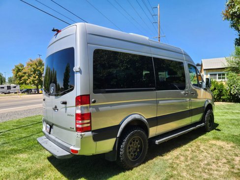 Used 2018 Mercedes-Benz Sprinter 2500 image 5