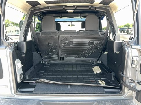 Used 2022 Jeep Wrangler Unlimited Sport image 29