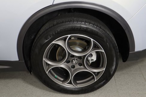 Used 2022 Alfa Romeo Stelvio Ti image 11