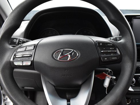 Used 2018 Hyundai Elantra GT image 15