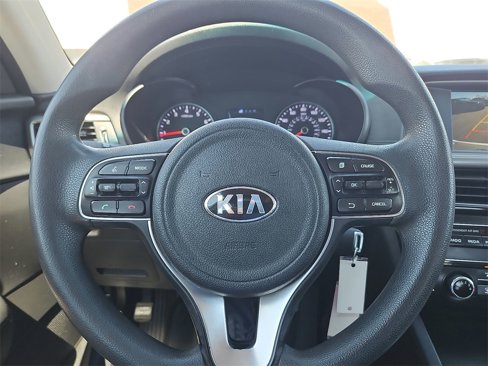 Used 2018 Kia Optima LX image 25