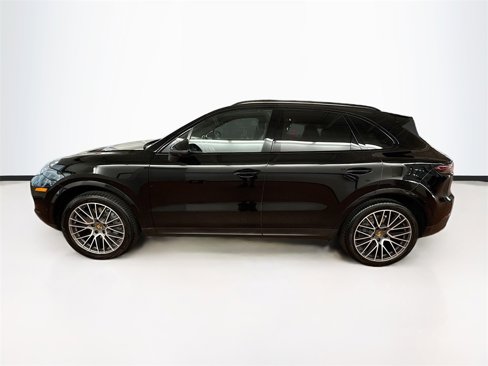 Used 2019 Porsche Cayenne S image 8