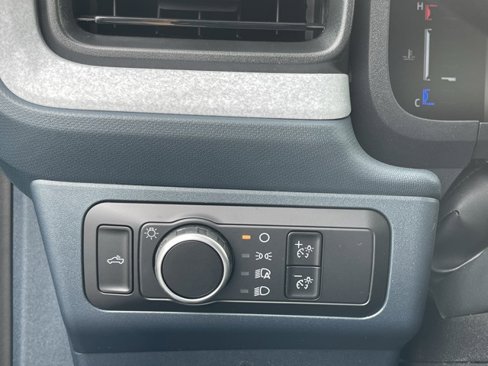 New 2025 Ford Maverick XLT w/ XLT Luxury Package image 22