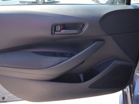 Used 2022 Toyota Corolla LE image 10