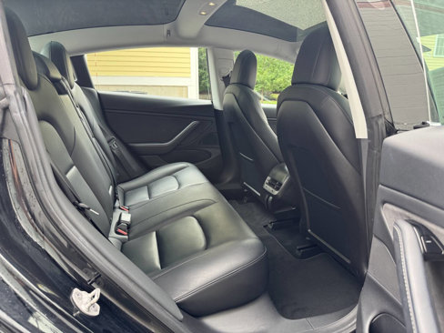 Used 2018 Tesla Model 3 Mid Range image 22
