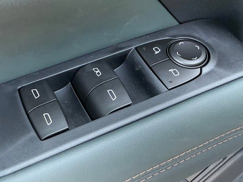 New 2026 GMC Terrain AT4 w/ Convenience Package III image 9