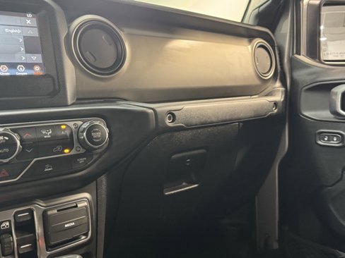 Used 2020 Jeep Gladiator Sport w/ Quick Order Package 24S image 24