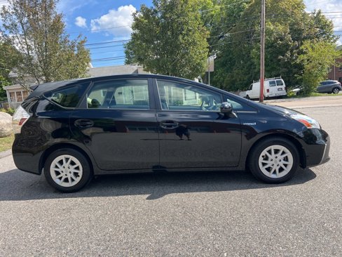 Used 2013 Toyota Prius V image 6