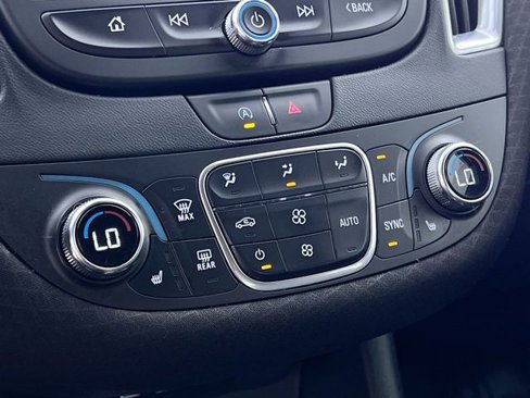 Used 2020 Chevrolet Malibu LT image 15
