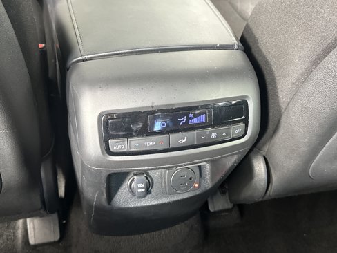 Used 2021 Hyundai Palisade SEL w/ Convenience Package image 16