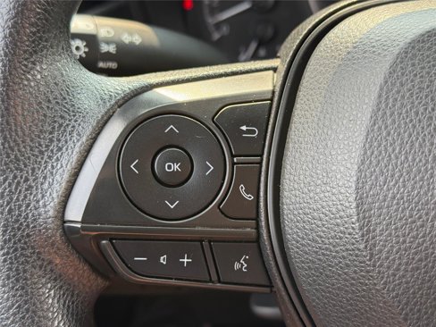 Used 2022 Toyota Corolla LE image 27