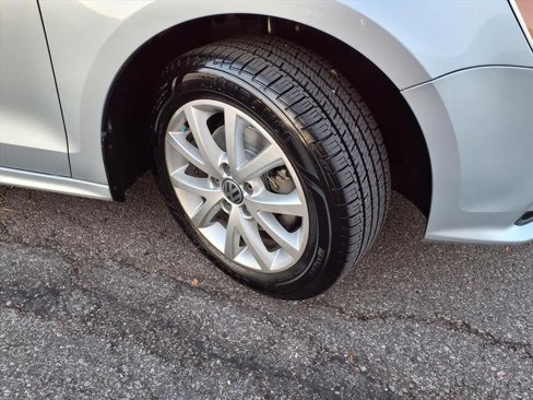 Used 2015 Volkswagen Jetta SE image 34
