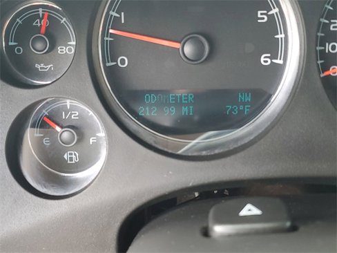 Used 2011 GMC Yukon XL SLE w/ Suspension Package, Off-Road image 16