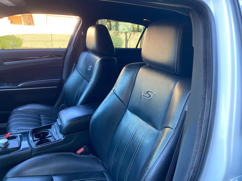 Used 2021 Chrysler 300 S image 25