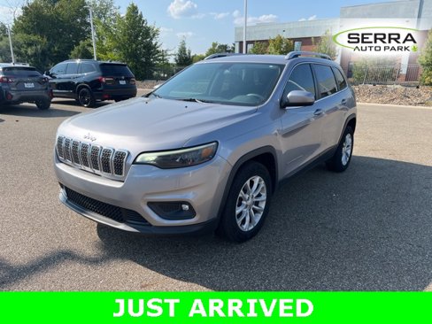 Used 2019 Jeep Cherokee Latitude w/ Popular Appearance Group image 1