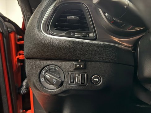 Used 2021 Dodge Challenger SXT w/ Blacktop Package image 15