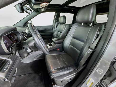 Used 2019 Jeep Grand Cherokee Limited w/ Luxury Group II image 24