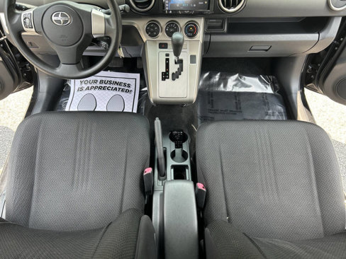 Used 2008 Scion xB image 28