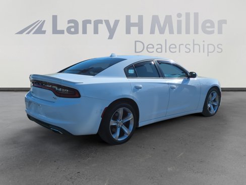 Used 2016 Dodge Charger R/T image 5