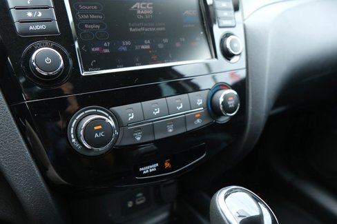 Used 2019 Nissan Rogue Sport S w/ Appearance Package image 31