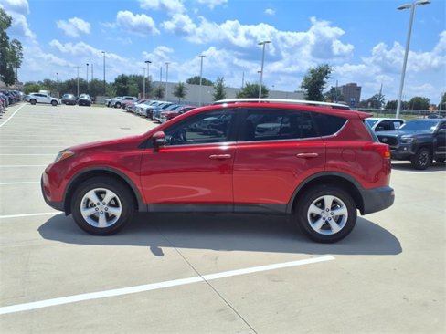 Used 2013 Toyota RAV4 XLE image 16