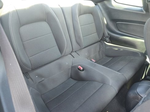 Used 2016 Ford Mustang Coupe image 14