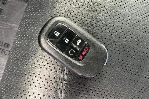 Used 2022 Honda Civic Touring image 31