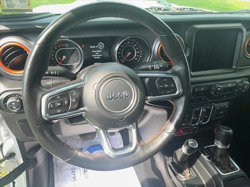Certified 2021 Jeep Gladiator Mojave image 14