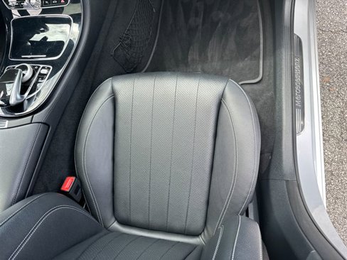 Used 2017 Mercedes-Benz E 300 4MATIC image 37