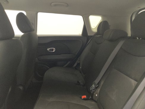 Used 2015 Kia Soul image 18