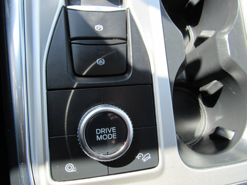 Used 2022 Ford Explorer XLT w/ Equipment Group 202A image 21