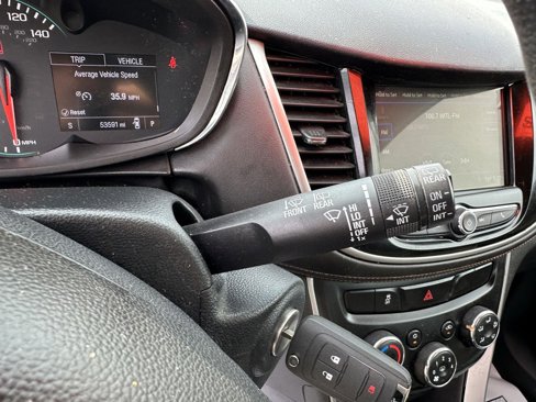 Used 2018 Chevrolet Trax LS image 26