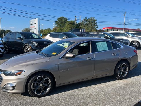 Used 2023 Chevrolet Malibu LT image 4