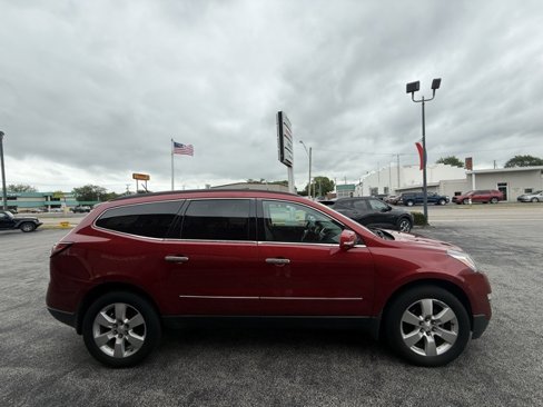 Used 2014 Chevrolet Traverse LTZ image 4